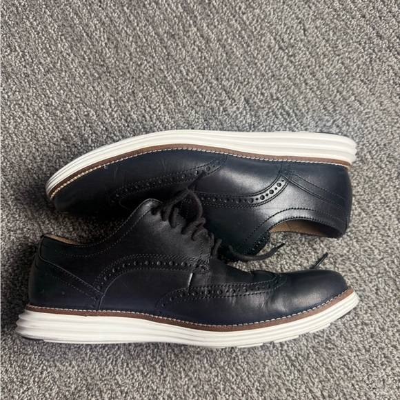 Cole Haan Original Grand Wingtip Oxfords - Picture 2 of 4